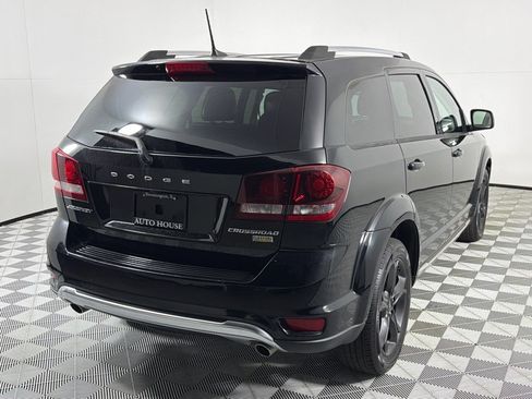 Used 2019 Dodge Journey Crossroad FWD image 5