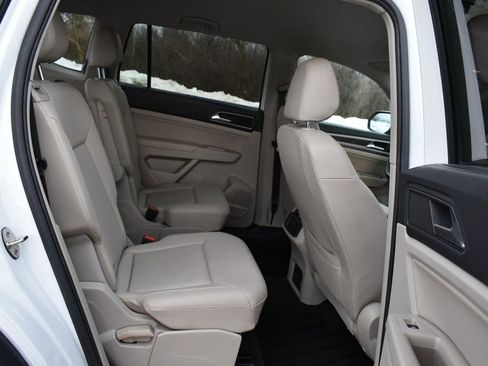 Used 2019 Volkswagen Atlas SE w/ Towing Package image 29