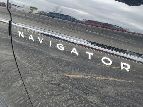 New 2026 Lincoln Navigator Black Label AWD/4WD image 7