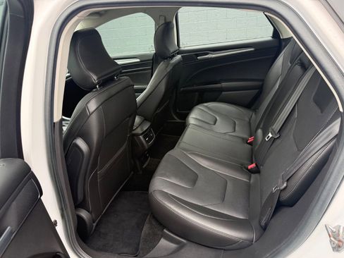 Used 2016 Ford Fusion Titanium image 9