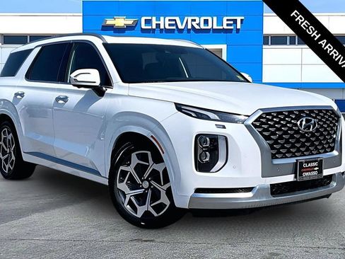 Used 2022 Hyundai Palisade Calligraphy w/ Cargo Package FWD image 1