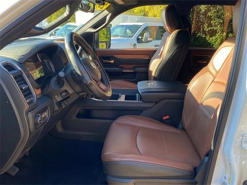 Used 2023 RAM 3500 Limited image 11