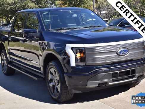 Used 2023 Ford F150 Lightning Lariat image 4