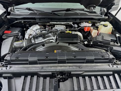 Used 2023 Chevrolet Silverado 3500 High Country image 31