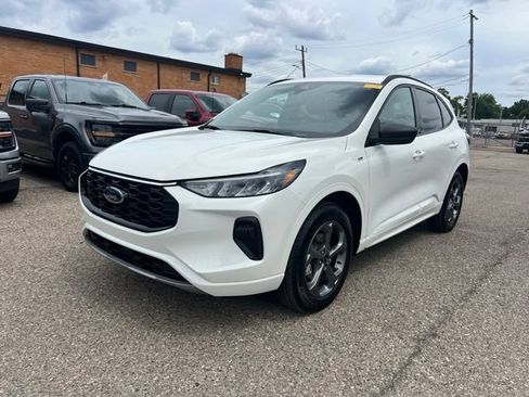 Certified 2024 Ford Escape ST-Line w/ Tech Pack #1 AWD/4WD image 26