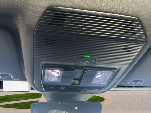 New 2025 Volkswagen ID.4 Pro S RWD image 28