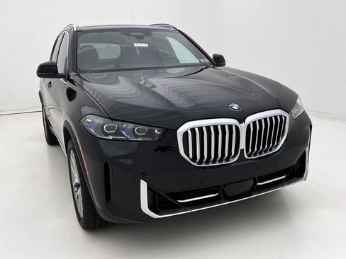 Used 2026 BMW X5 xDrive40i AWD/4WD image 3