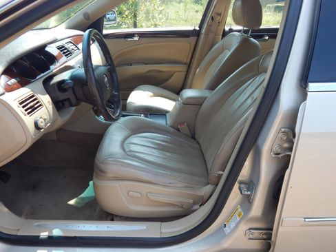Used 2007 Buick Lucerne CXL image 11