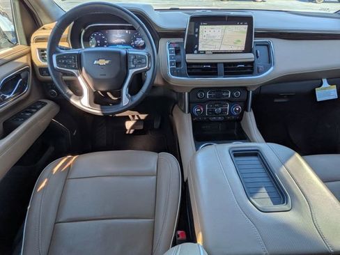 Used 2023 Chevrolet Tahoe Premier w/ Premium Package image 35