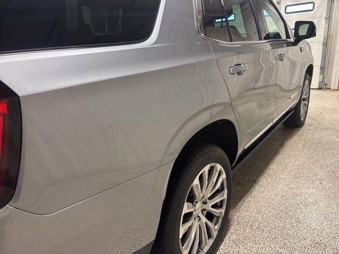 Used 2023 GMC Yukon Denali image 12