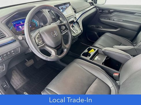 Used 2023 Honda Odyssey Elite image 12
