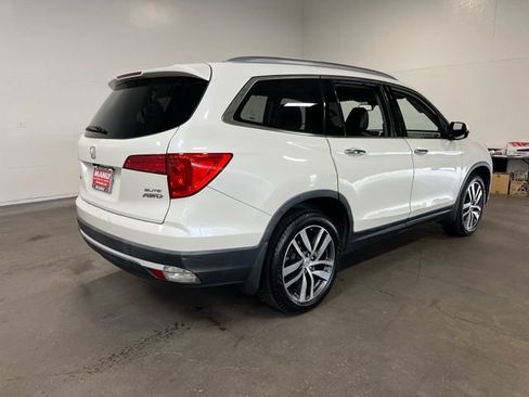 Used 2017 Honda Pilot Elite image 3
