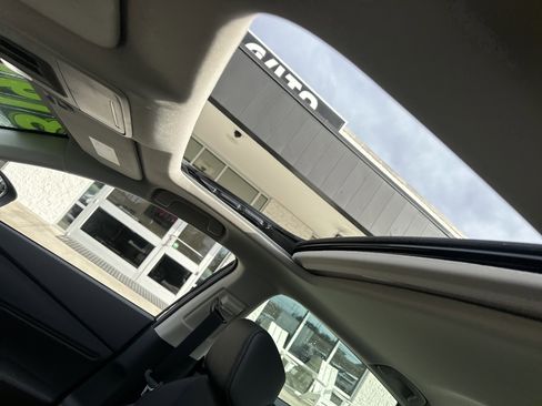 Used 2024 Honda Accord EX-L image 12