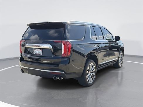 Used 2021 GMC Yukon Denali w/ Denali Premium Package image 5