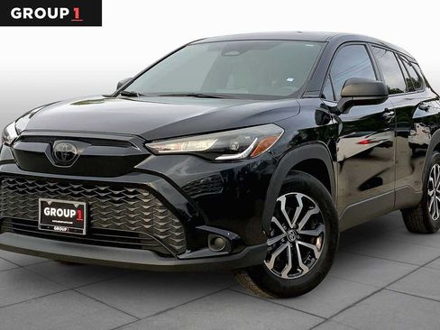 Used 2023 Toyota Corolla Cross S image 1