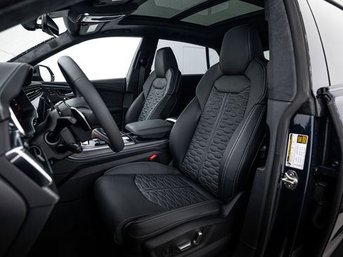 New 2026 Audi RS Q8 performance image 14