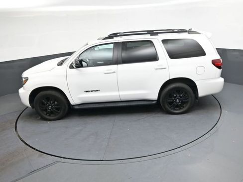 Used 2018 Toyota Sequoia TRD Sport image 26