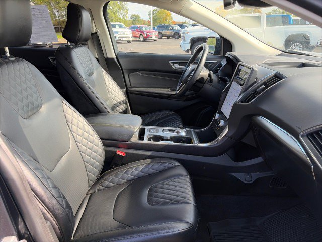 Used 2024 Ford Edge Titanium w/ Equipment Group 301A AWD/4WD image 20
