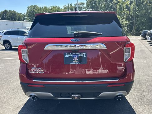 Used 2023 Ford Explorer Limited w/ Limited Technology Package RWD image 7