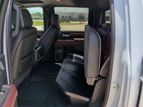 New 2026 GMC Sierra 3500 Denali Ultimate AWD/4WD image 40