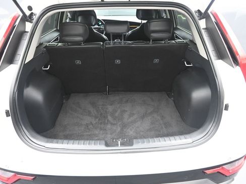 Certified 2023 Kia Niro EX Touring image 33