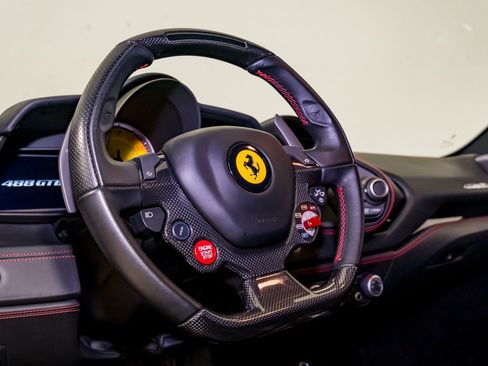 Certified 2019 Ferrari 488 GTB RWD image 24