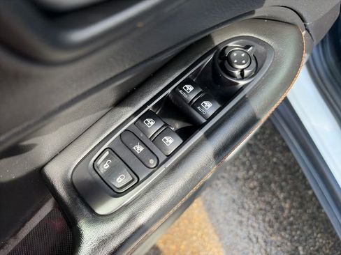 Used 2018 Jeep Compass Limited w/ Navigation Group AWD/4WD image 27
