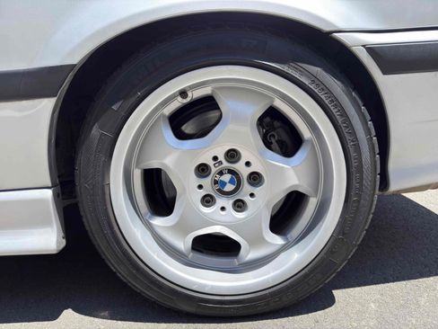 Used 1998 BMW M3 Coupe RWD image 31
