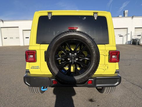 Used 2023 Jeep Wrangler Unlimited Sahara w/ Cold Weather Group image 4