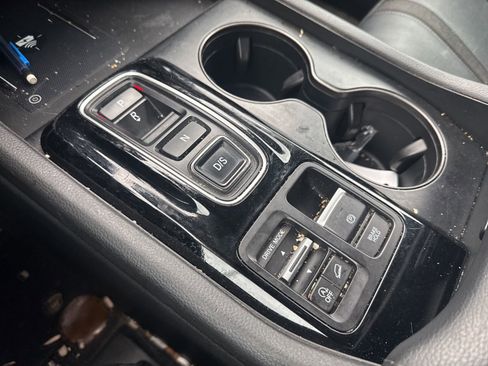 Used 2023 Honda Pilot EX-L image 22