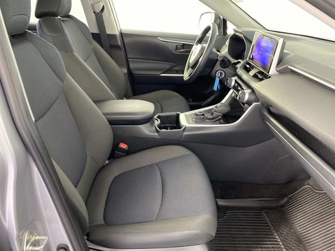Used 2024 Toyota RAV4 LE AWD/4WD image 12
