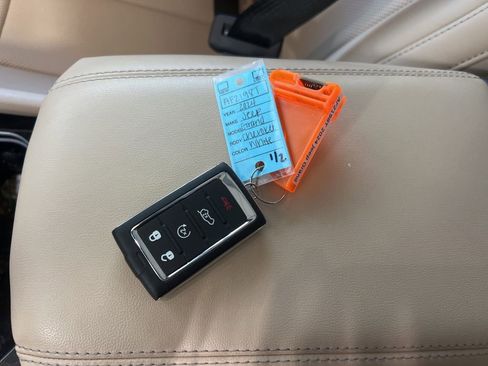 Used 2024 Jeep Grand Cherokee L Limited w/ Luxury Tech Group II image 22