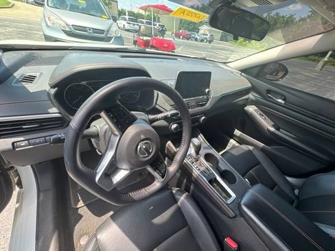 Used 2021 Nissan Altima 2.5 SR FWD image 20