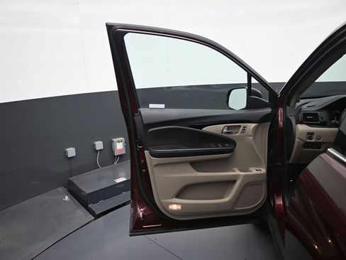 Used 2020 Honda Ridgeline RTL-E image 12