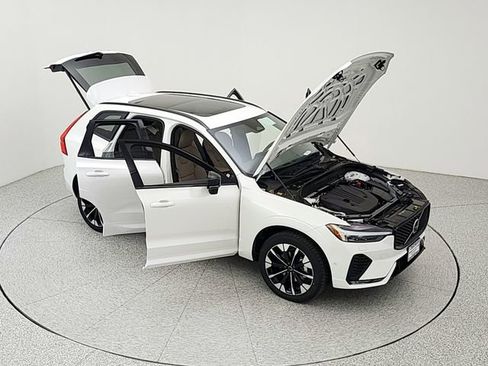 New 2026 Volvo XC60 B5 Plus w/ Protection Package Premier AWD/4WD image 38