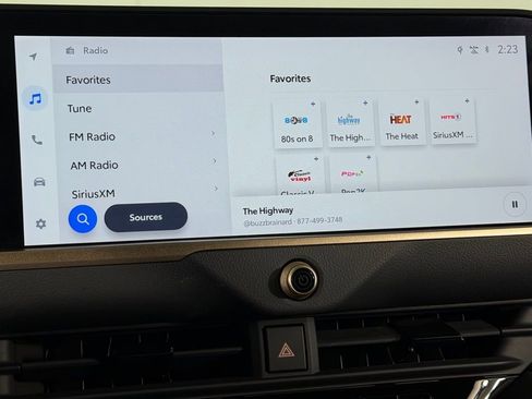 Used 2025 Toyota Crown XLE image 17
