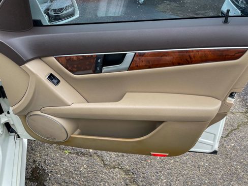 Used 2012 Mercedes-Benz C 300 4MATIC Sedan image 18