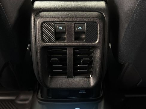 Used 2025 Ford Bronco Badlands AWD/4WD image 35