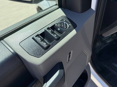 Used 2020 Ford F150 XL w/ Equipment Group 101A Mid AWD/4WD image 30