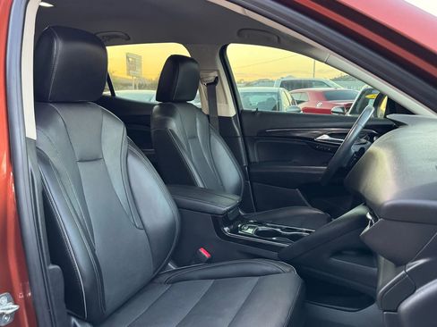 Used 2022 Buick Envision Essence w/ Technology Package I image 35