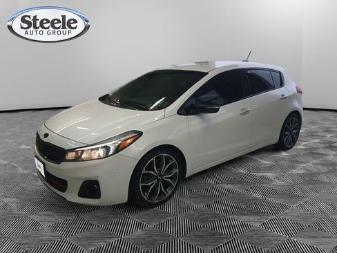 Used 2018 Kia Forte SX FWD image 1