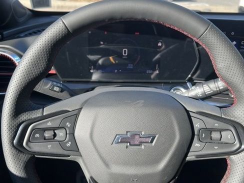 New 2026 Chevrolet Trax RS w/ Sunroof Package image 38