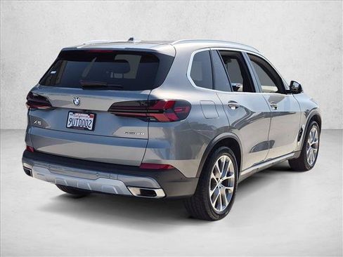 Used 2026 BMW X5 sDrive40i w/ Premium Package RWD image 5