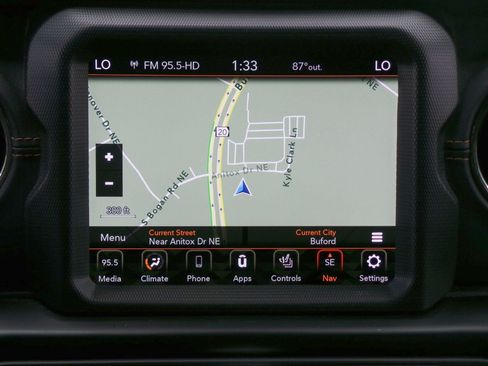 Used 2022 Jeep Wrangler Unlimited Sahara AWD/4WD image 11