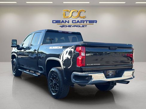 Used 2024 Chevrolet Silverado 2500 LT w/ All Star Edition AWD/4WD image 3