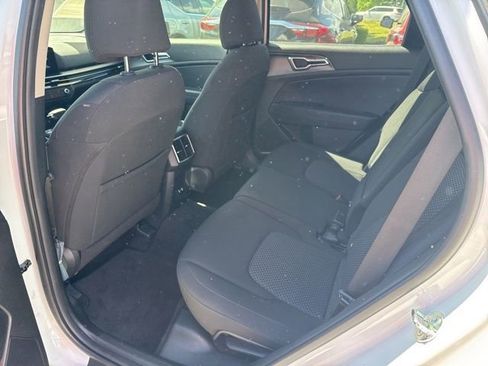 Certified 2026 Kia Sportage LX w/ LX Convenience Package FWD image 16