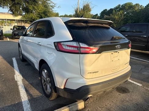 Used 2020 Ford Edge Titanium w/ Equipment Group 301A FWD image 4