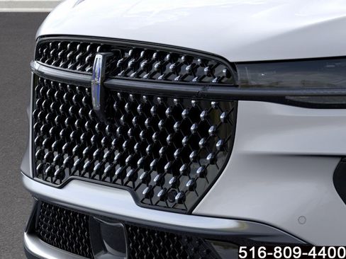 Used 2026 Lincoln Nautilus Premier w/ Equipment Group 102A AWD/4WD image 18