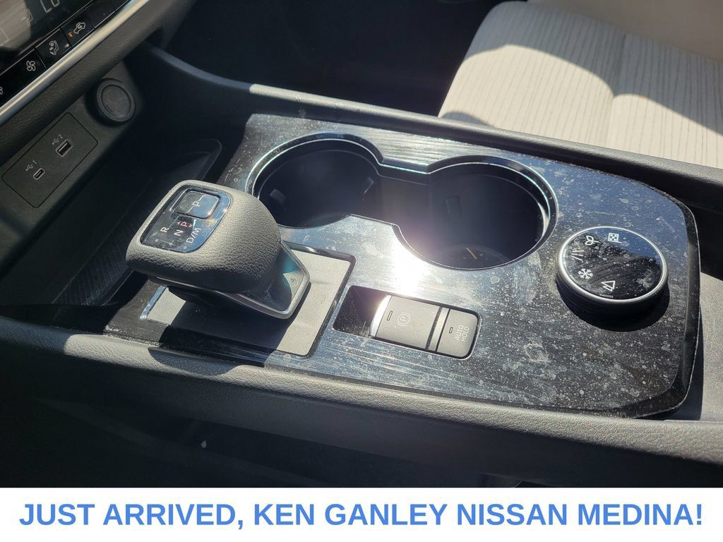 Certified 2023 Nissan Rogue SV AWD/4WD image 11