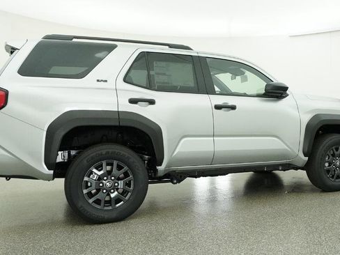 New 2026 Toyota 4Runner SR5 RWD image 4
